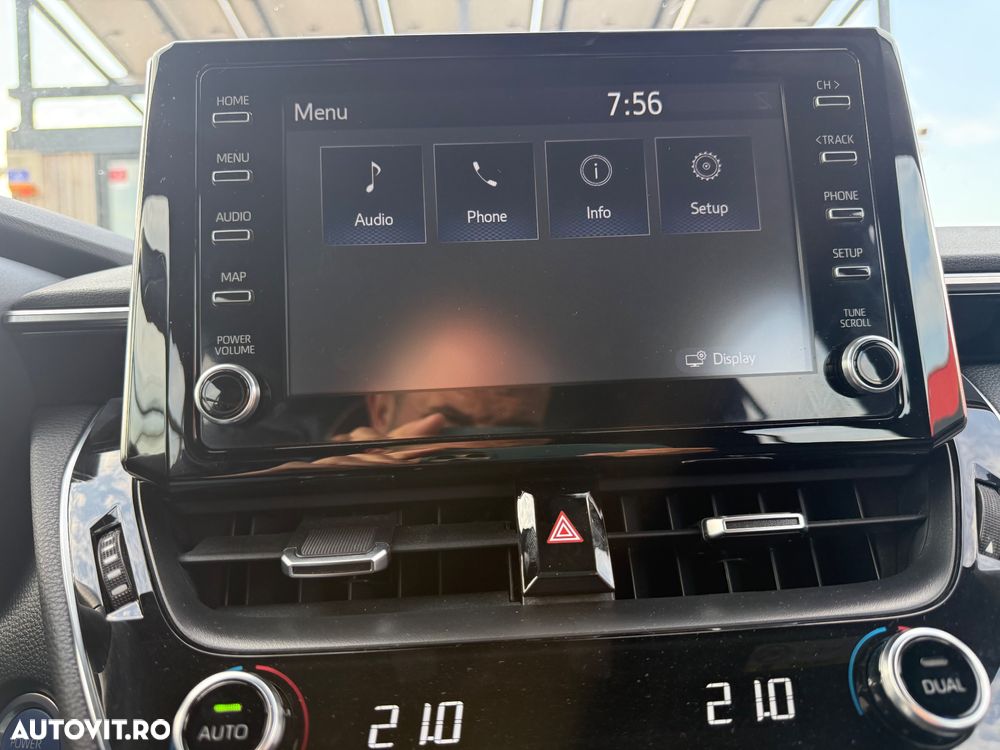 Toyota Corolla 1.8 Business Edition - 33