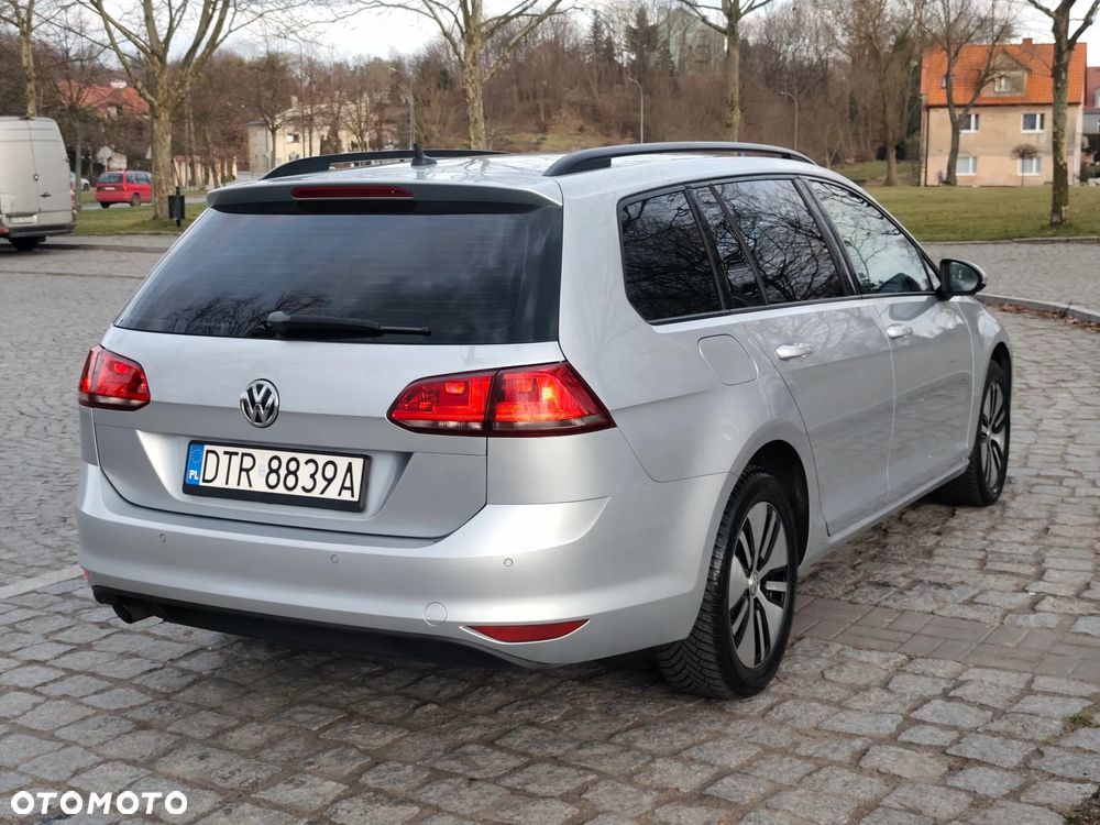 Volkswagen Golf 1.6 BlueTDI DSG Comfortline - 5