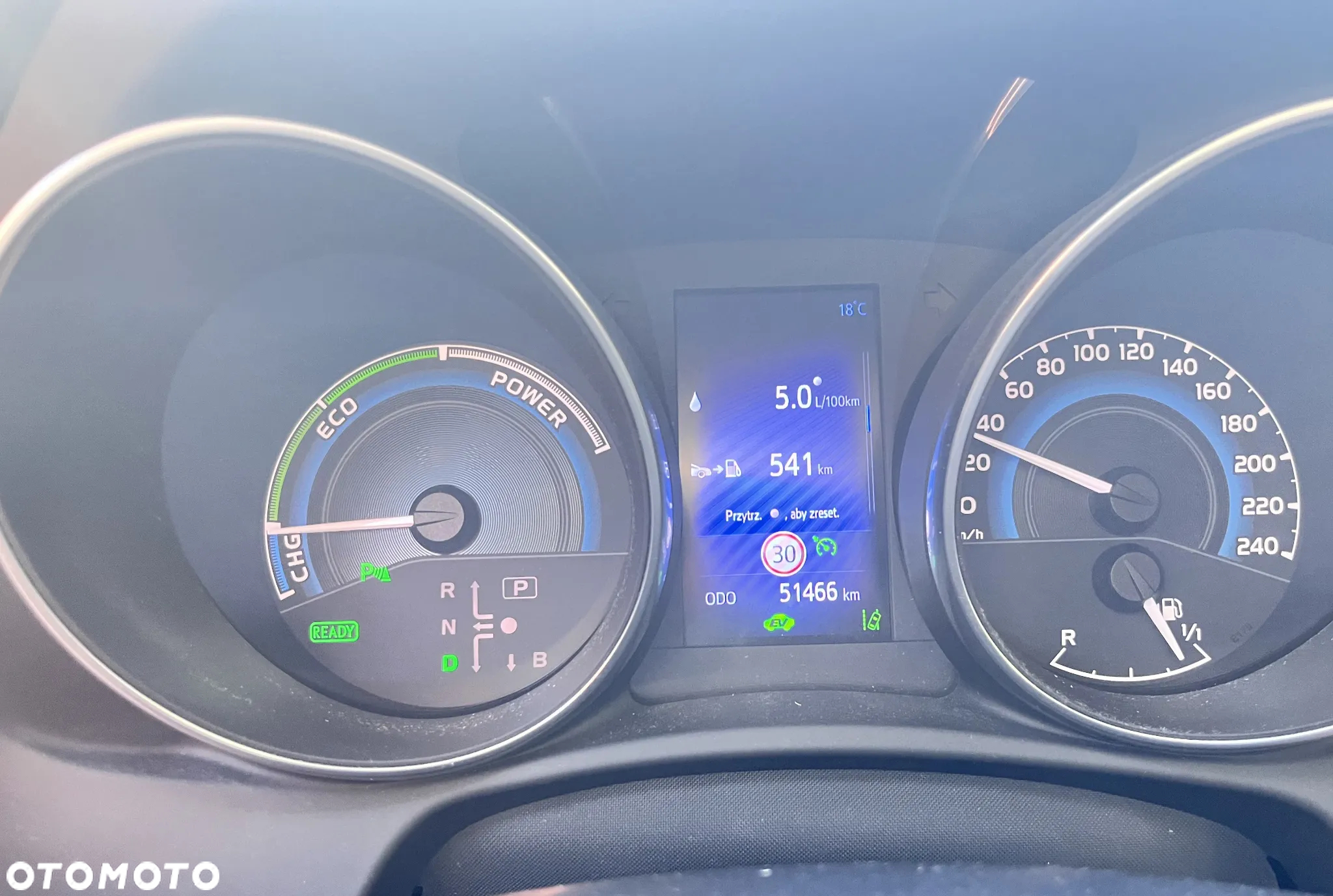 Toyota Auris Hybrid 135 Selection - 11