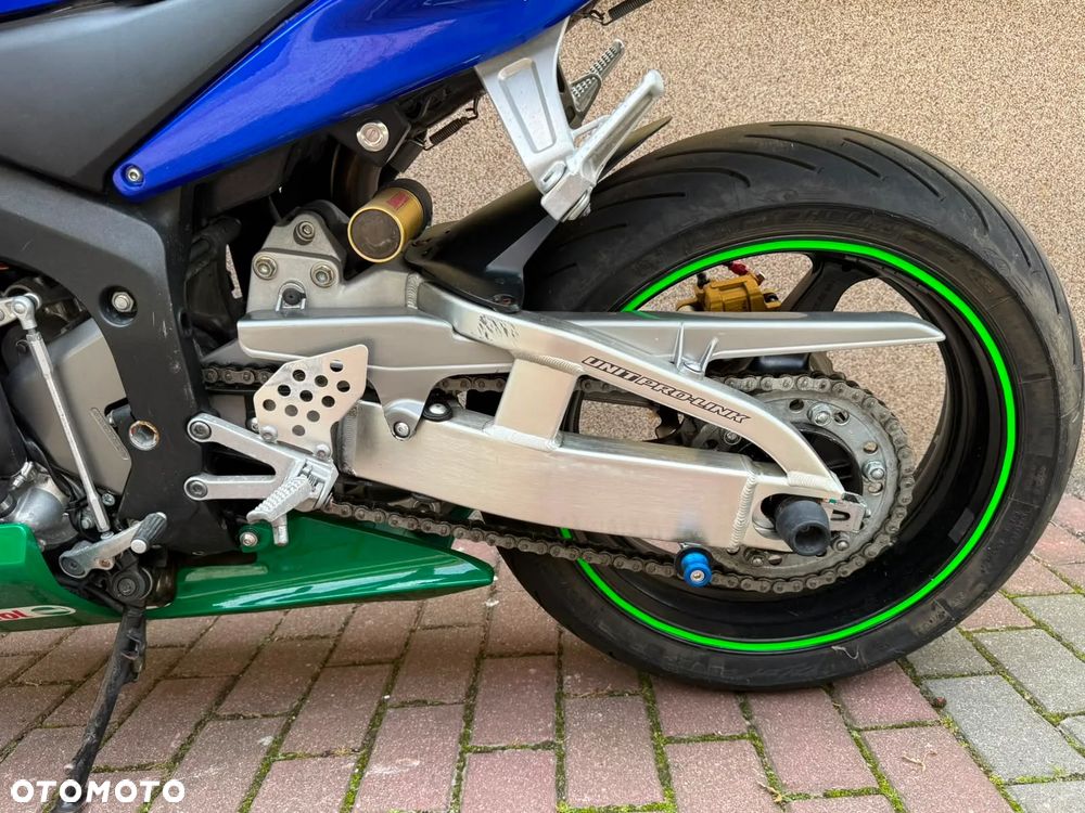 Honda CBR - 27