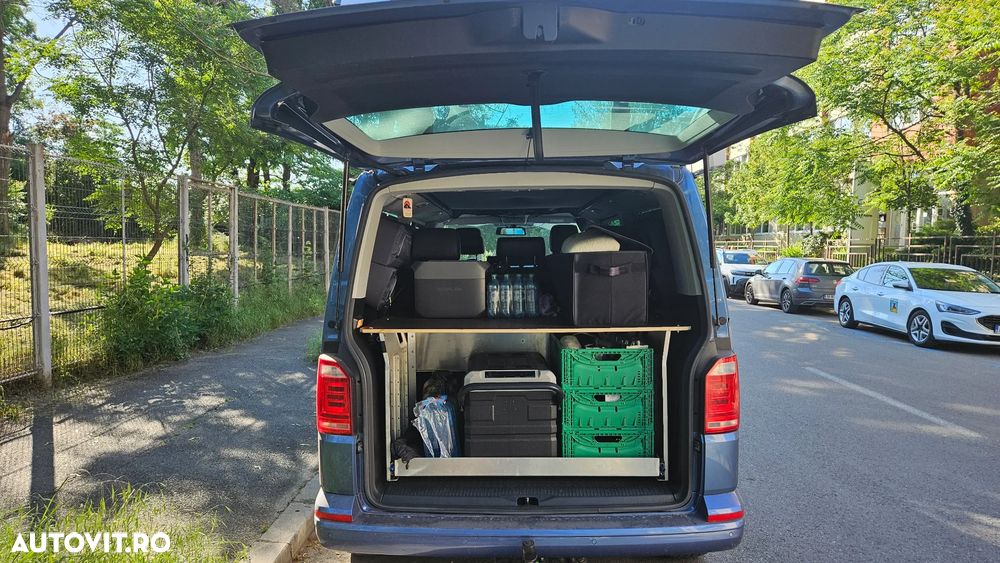 Volkswagen Multivan - 13