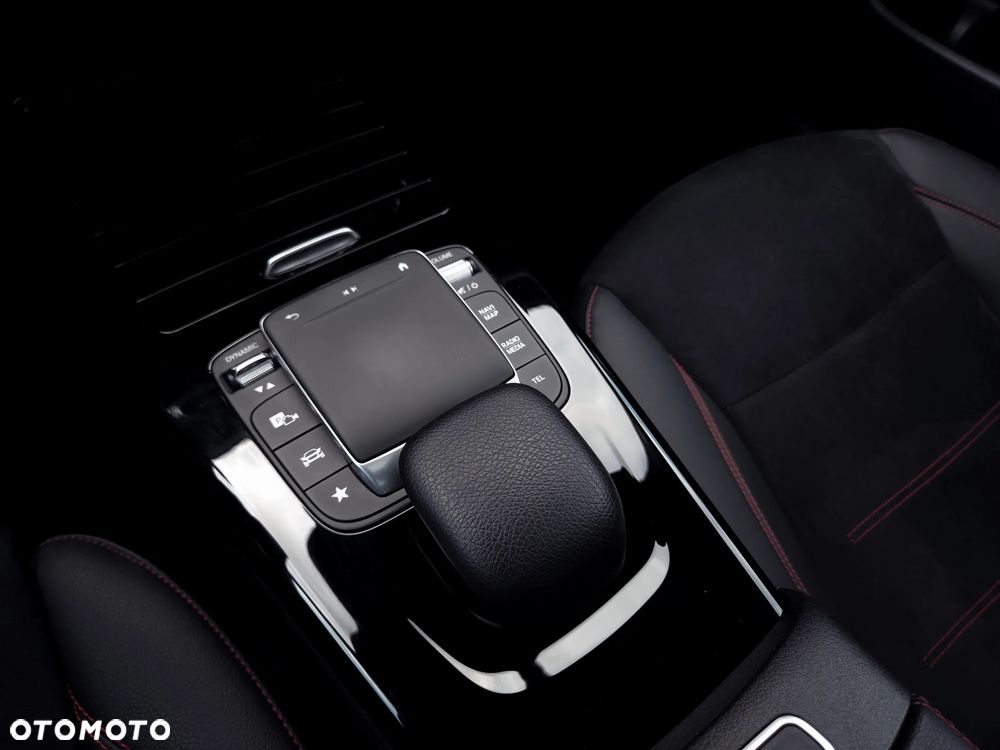Mercedes-Benz CLA 220 d 4-Matic AMG Line 8G-DCT - 22