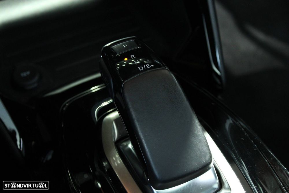 Peugeot e-2008 GT Pack - 42