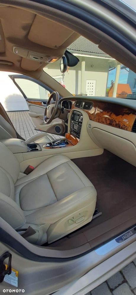 Jaguar XJ - 5