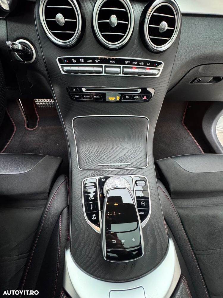 Mercedes-Benz GLC AMG 43 4Matic 9G-TRONIC - 23