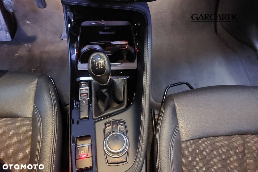 BMW X1 sDrive16d xLine - 14