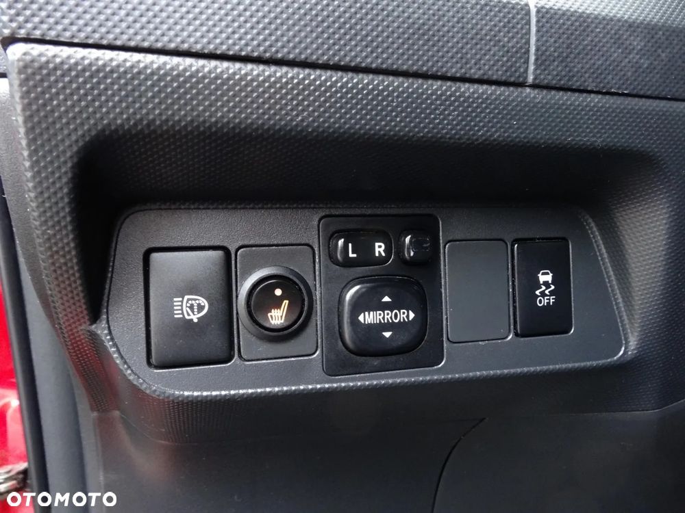 Toyota Auris 1.6 Premium MS - 31