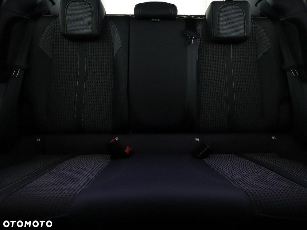 Peugeot 2008 1.2 PureTech GT S&S - 19
