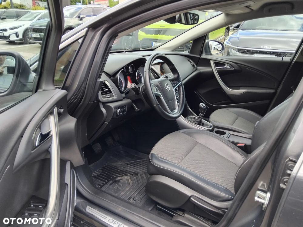 Opel Astra 1.7 CDTI Cosmo - 19