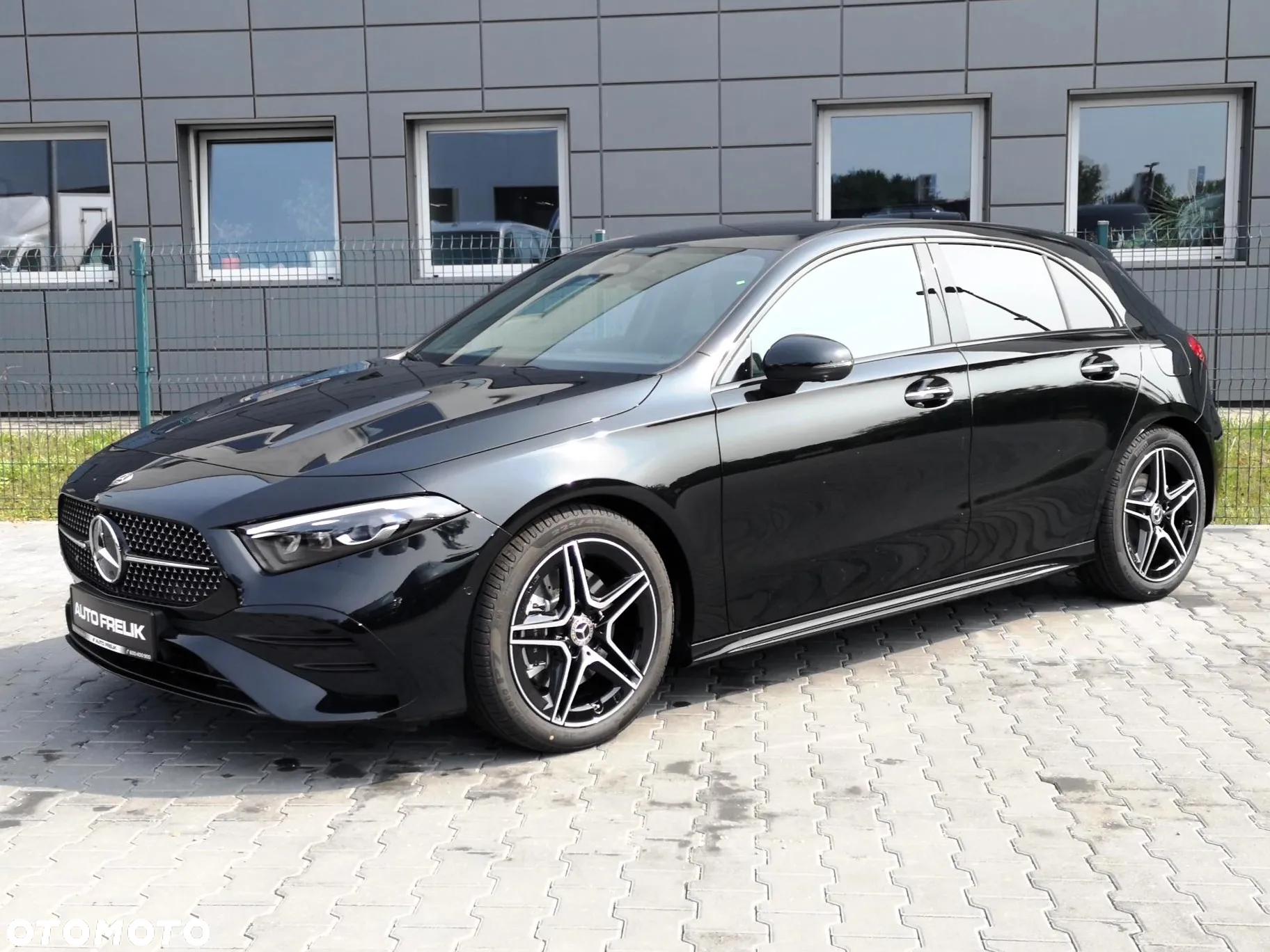 Mercedes-Benz Klasa A 220 4Matic 7G-DCT AMG Line - 4