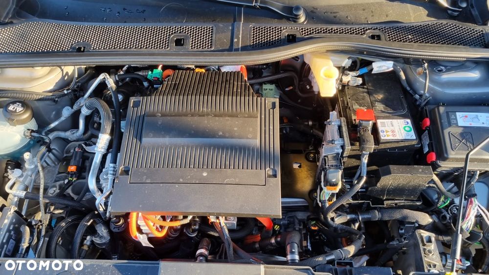 Peugeot 208 Elektromotor 136 GT Pack - 17