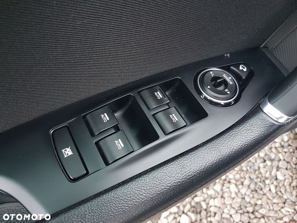 Hyundai i40 Kombi blue 1.6 CRDi DCT Space Plus - 15