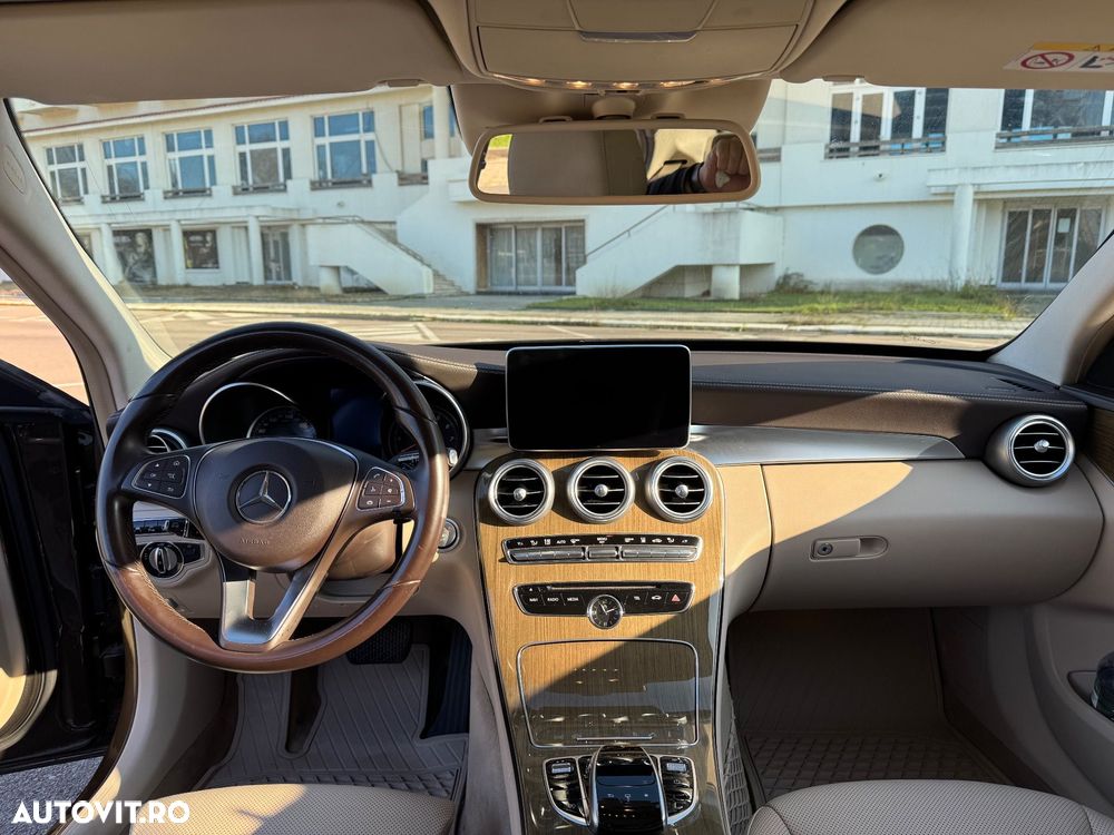 Mercedes-Benz C - 17