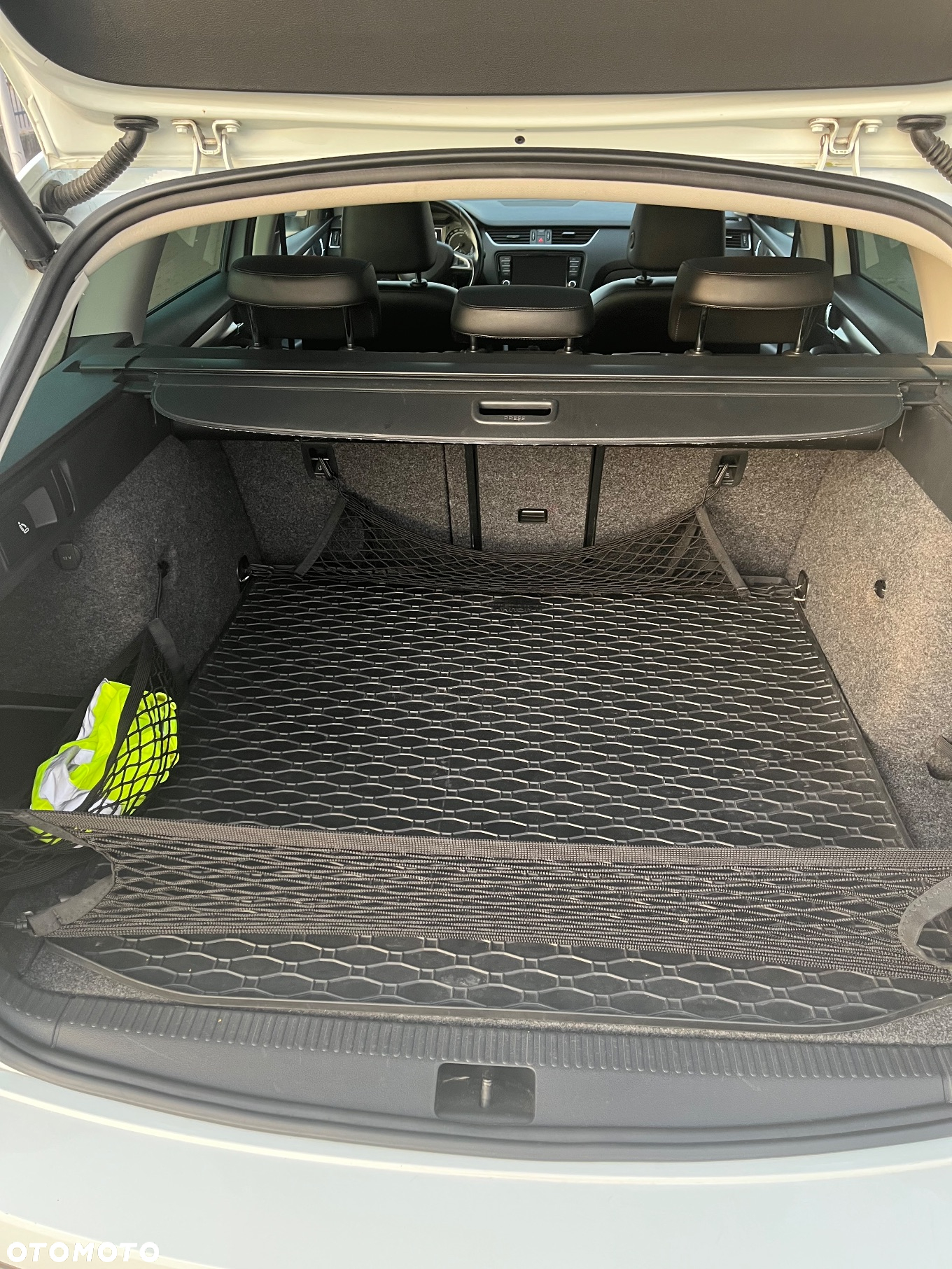 Skoda Octavia Combi 2.0 TDI (Green tec) 4x4 DSG Scout - 23