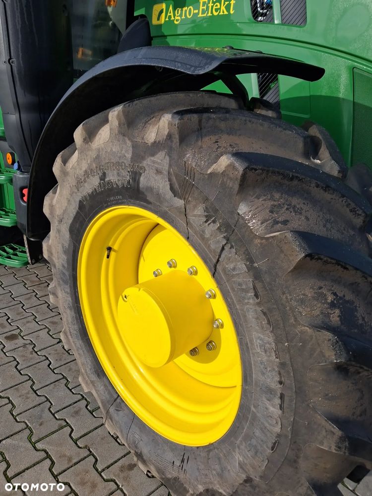 John Deere 6M 220 - 4