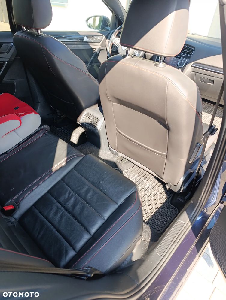Volkswagen Golf 2.0 GTI DSG - 9