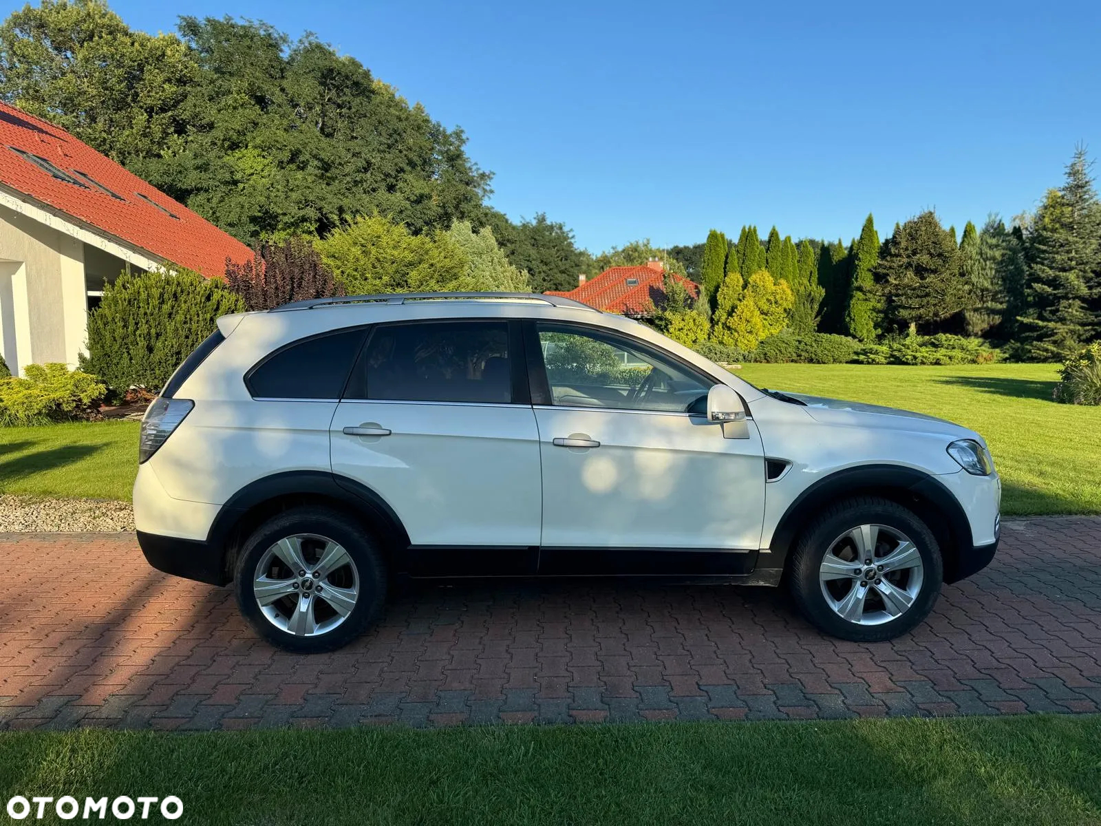 Chevrolet Captiva 2.0 4WD 7 Sitzer Automatik LT Exclusive - 19