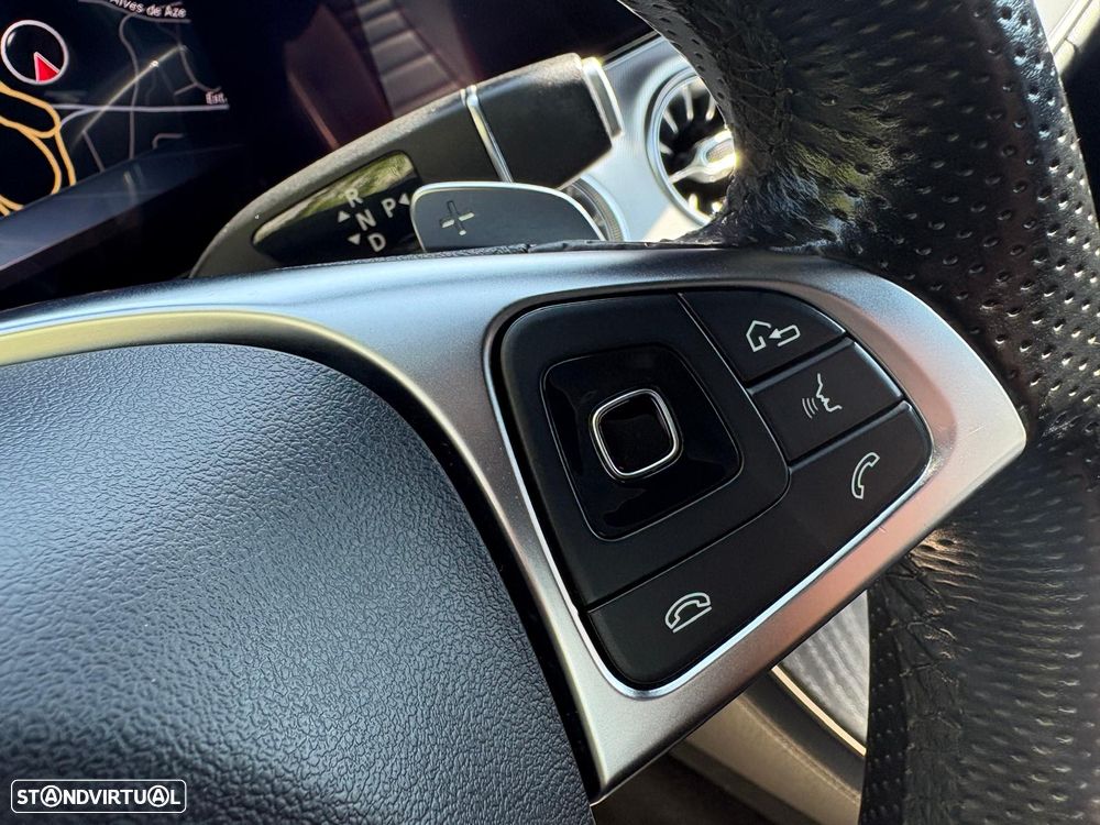 Mercedes-Benz E 220 d Cabrio 4Matic 9G-Tronic AMG Line - 28