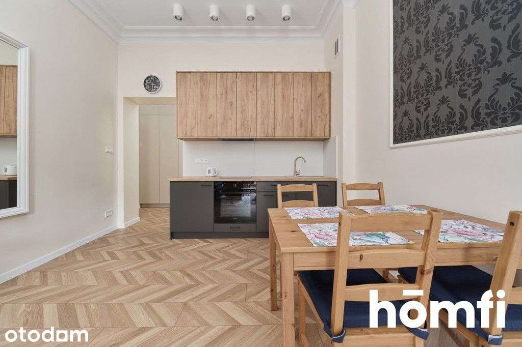 Kawalerka 30m2 z balkonem i piwnicą - Huby