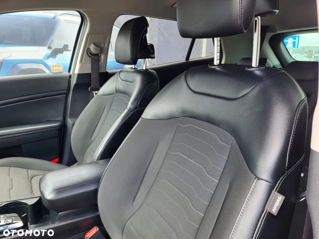 Kia Sportage 1.6 T-GDI HEV Business Line 2WD - 7