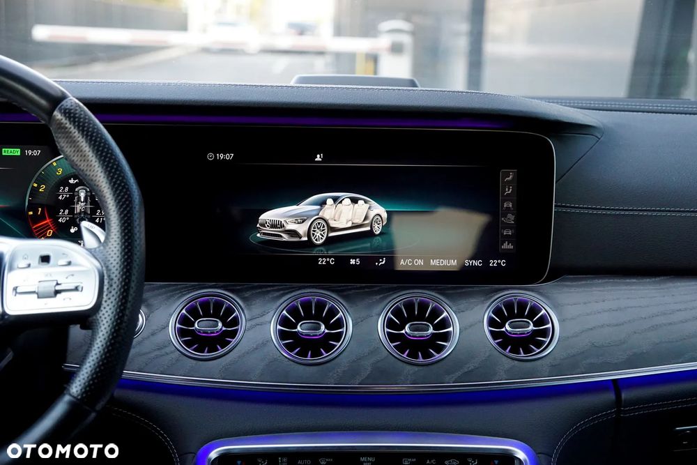 Mercedes-Benz AMG GT 43 4Matic+ Speedshift TCT 9G - 32