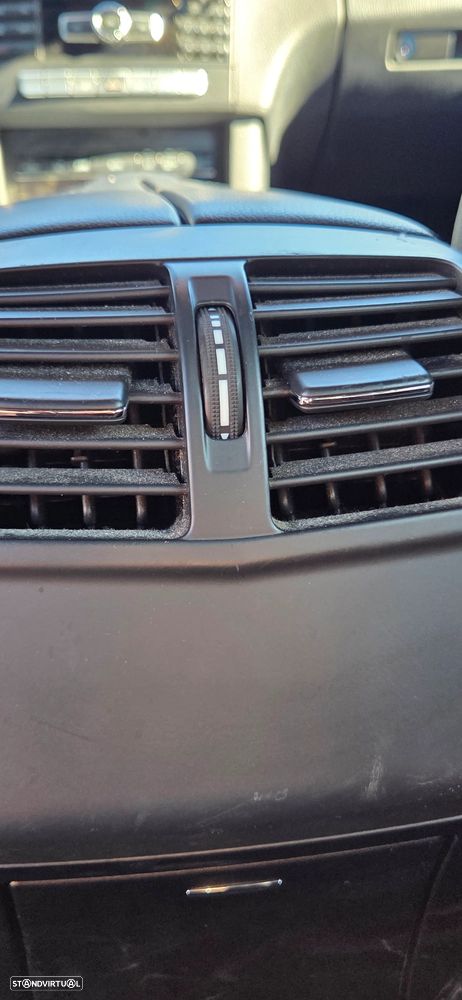 Mercedes-Benz E 300 Bluetec Hybrid Avantgarde - 19