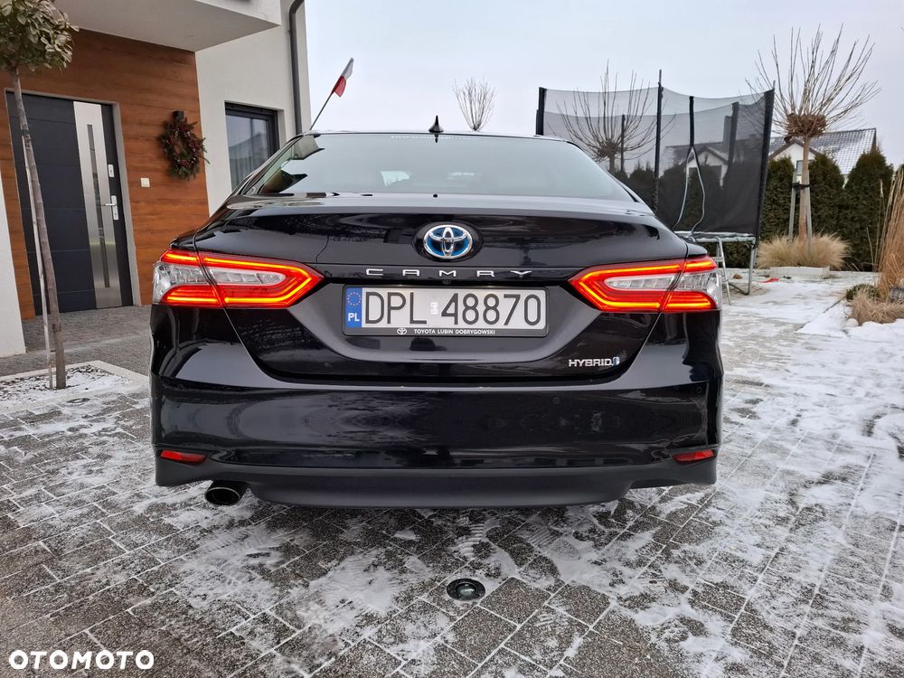Toyota Camry 2.5 Hybrid Executive CVT - 2