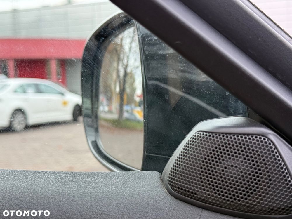 Lexus IS 220 D Comfort - 22