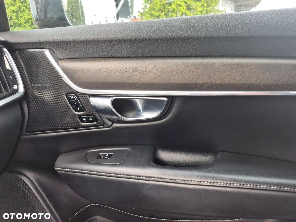 Volvo V90 D5 SCR AWD Momentum Pro - 11