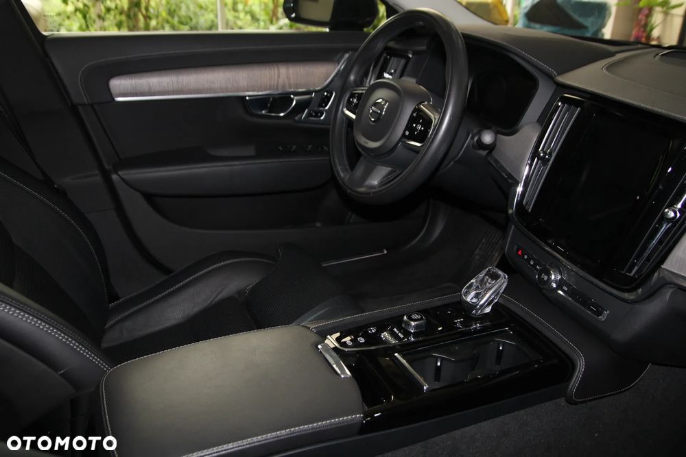 Volvo S90 T8 AWD Plug-In Hybrid Inscription - 30