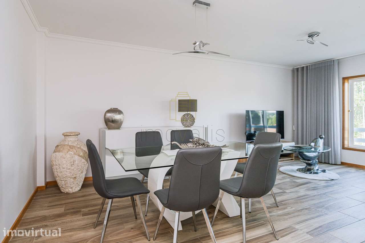 Apartamento T2 à venda na Rua Gonçalo Velho, VALONGO - Grande imagem: 2/24