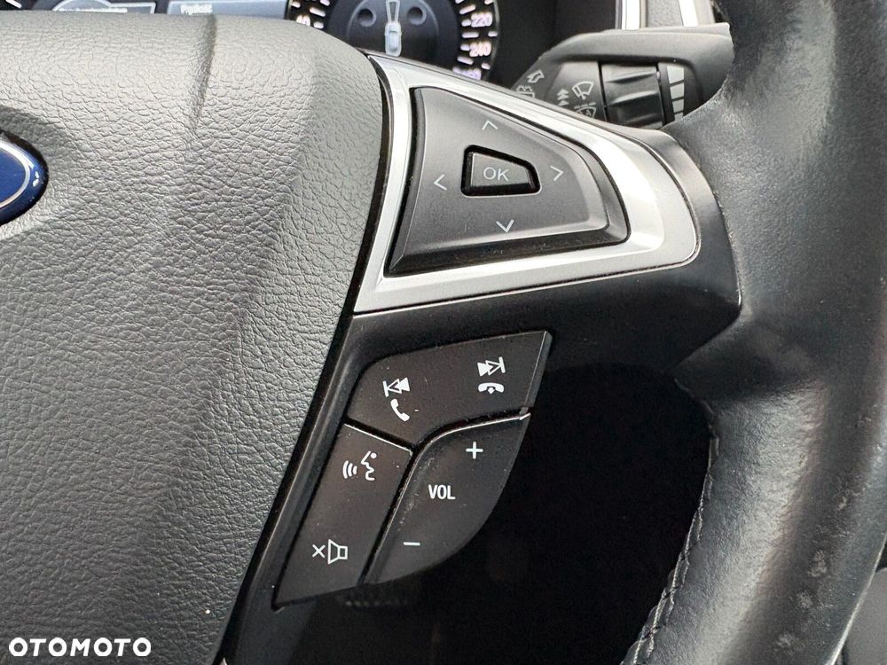 Ford S-Max - 25