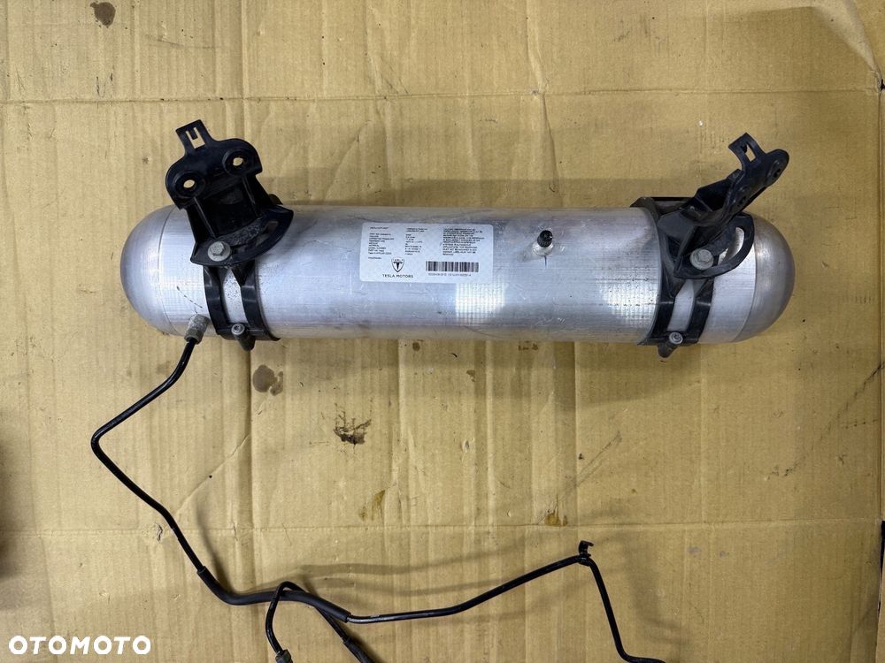 Butla, zbiornik powietrza Tesla Model S P85D Nr. 6006408-00-B. - 1