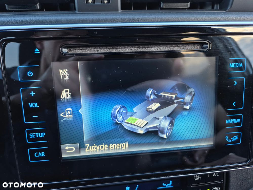 Toyota Auris - 16