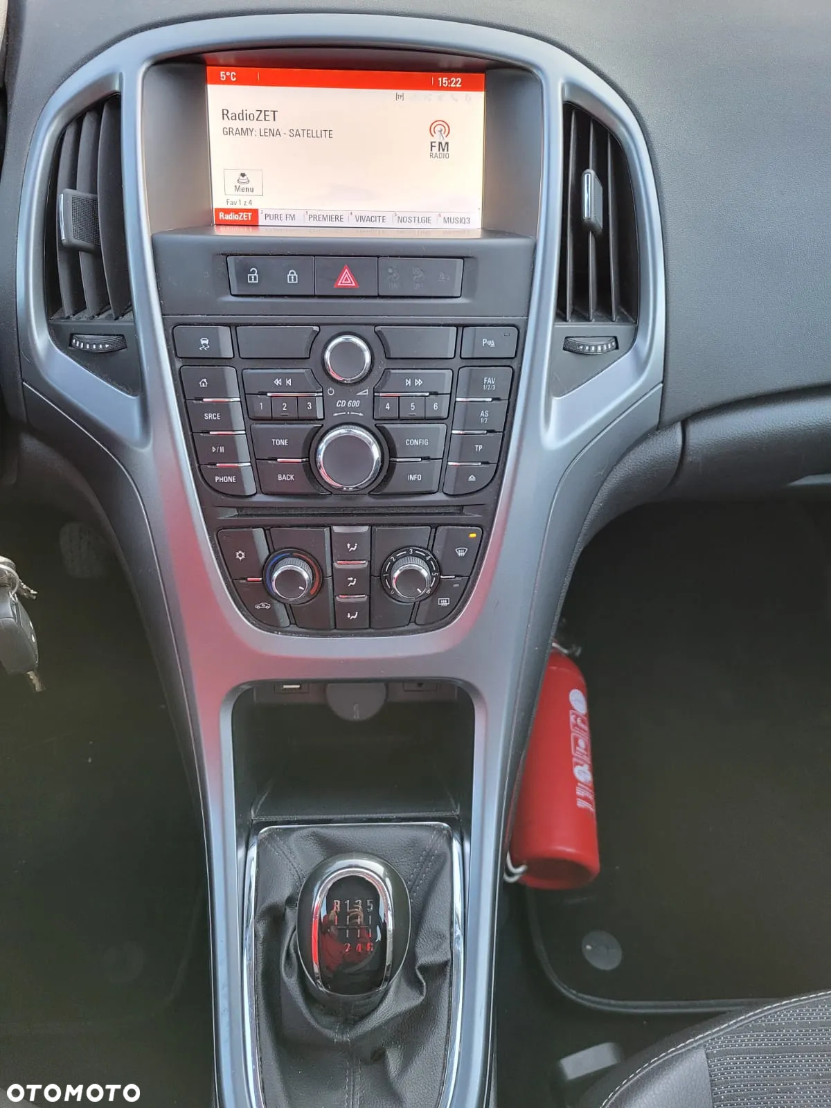 Opel Astra IV 1.4 T Cosmo - 14
