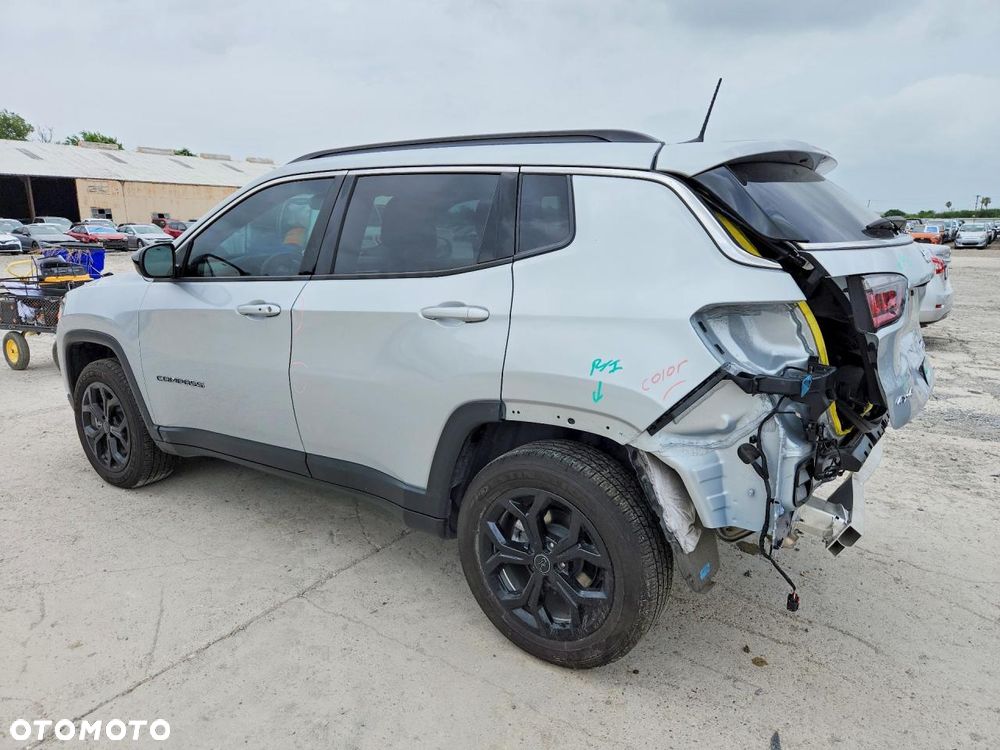 Jeep Compass - 3
