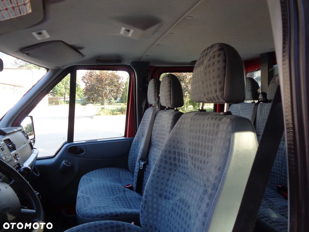 Ford Transit - 12