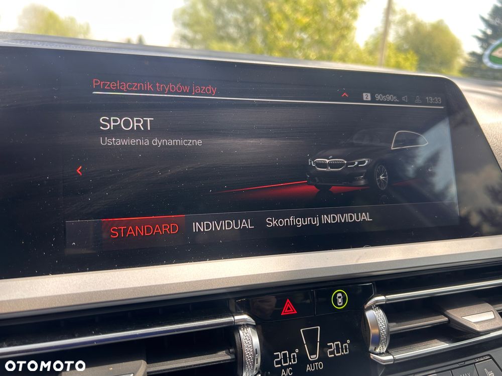BMW Seria 3 318i Luxury Line sport - 22