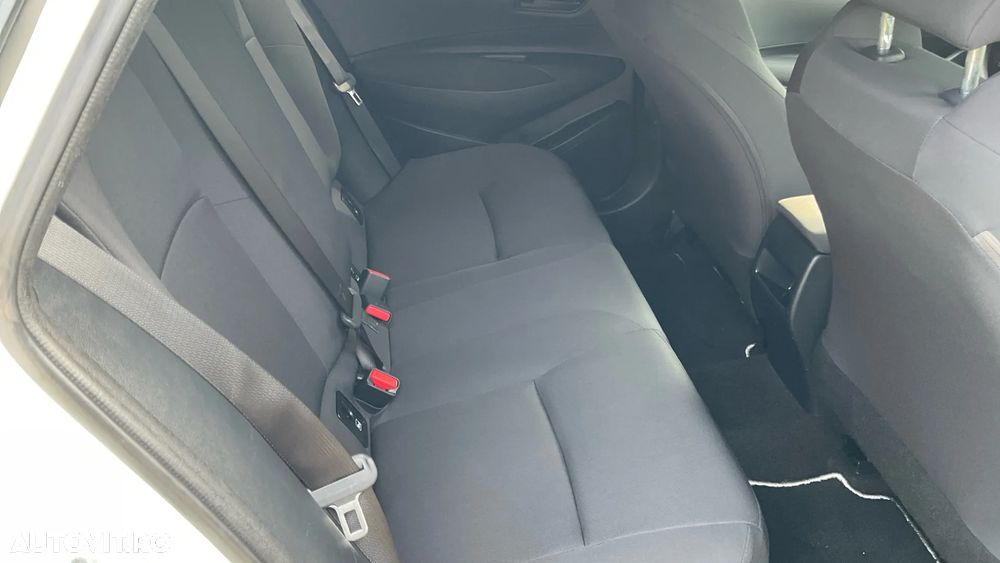 Toyota Corolla 1.8 HSD Eco - 12