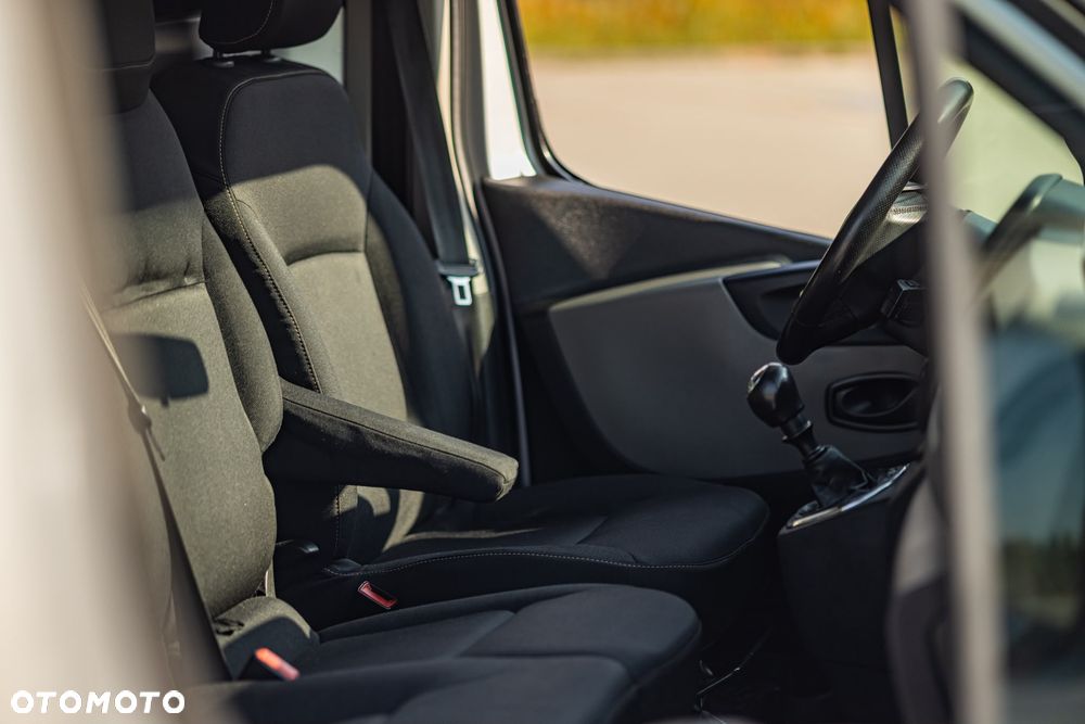 Renault Trafic - 24