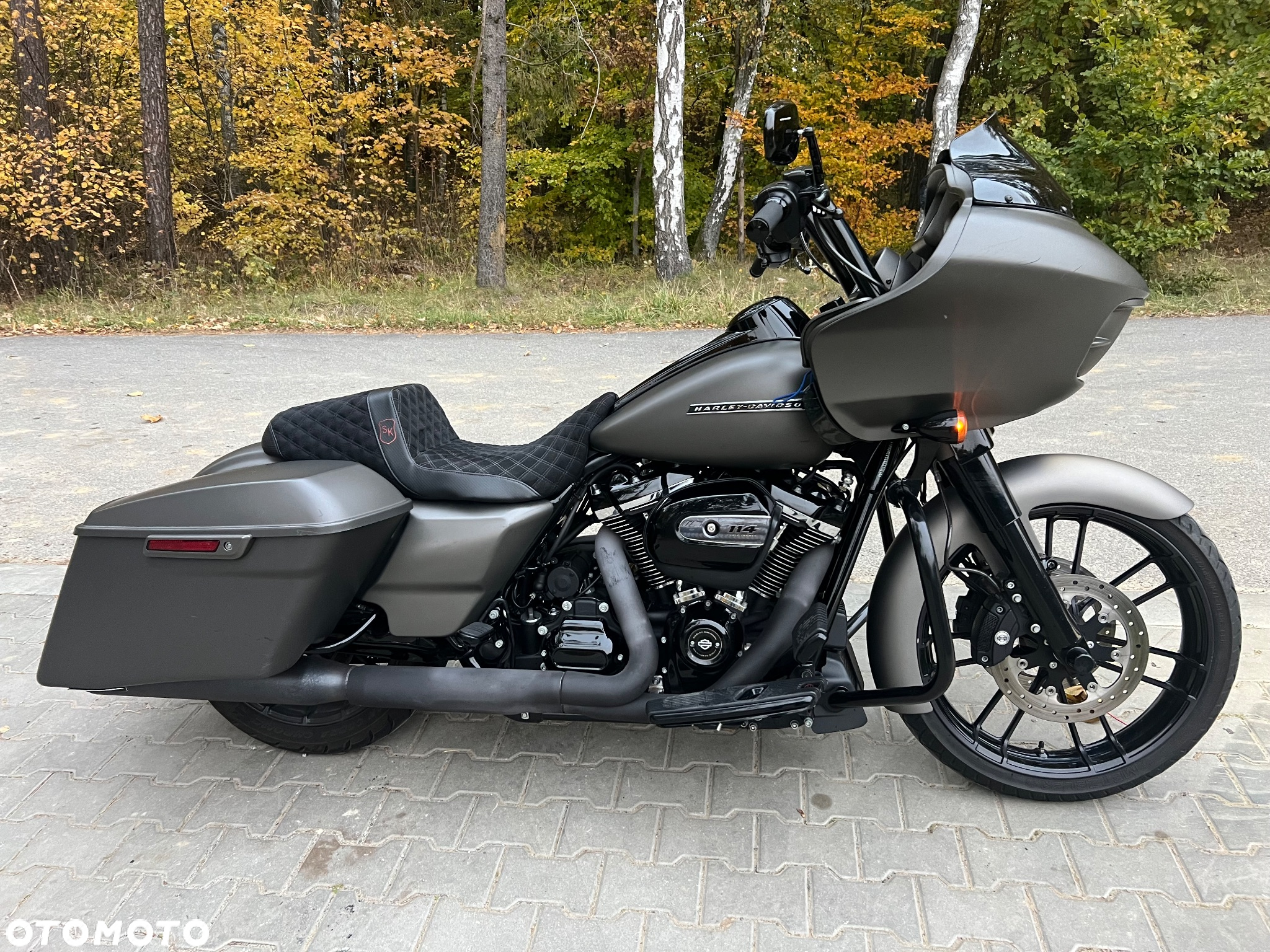 Harley-Davidson Touring Road Glide - 2