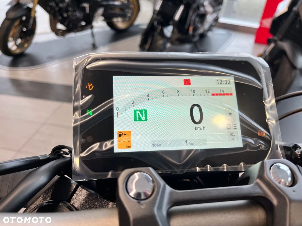Honda CB - 8