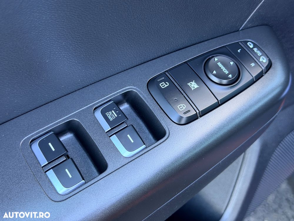 Kia Sportage 1.6 GDI 2WD Dream-Team Edition - 11