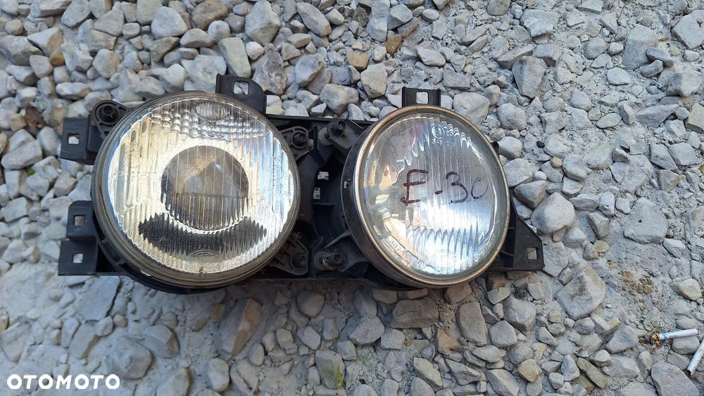 LAMPA PRAWY LEWY PRZOD BMW E34 - 1