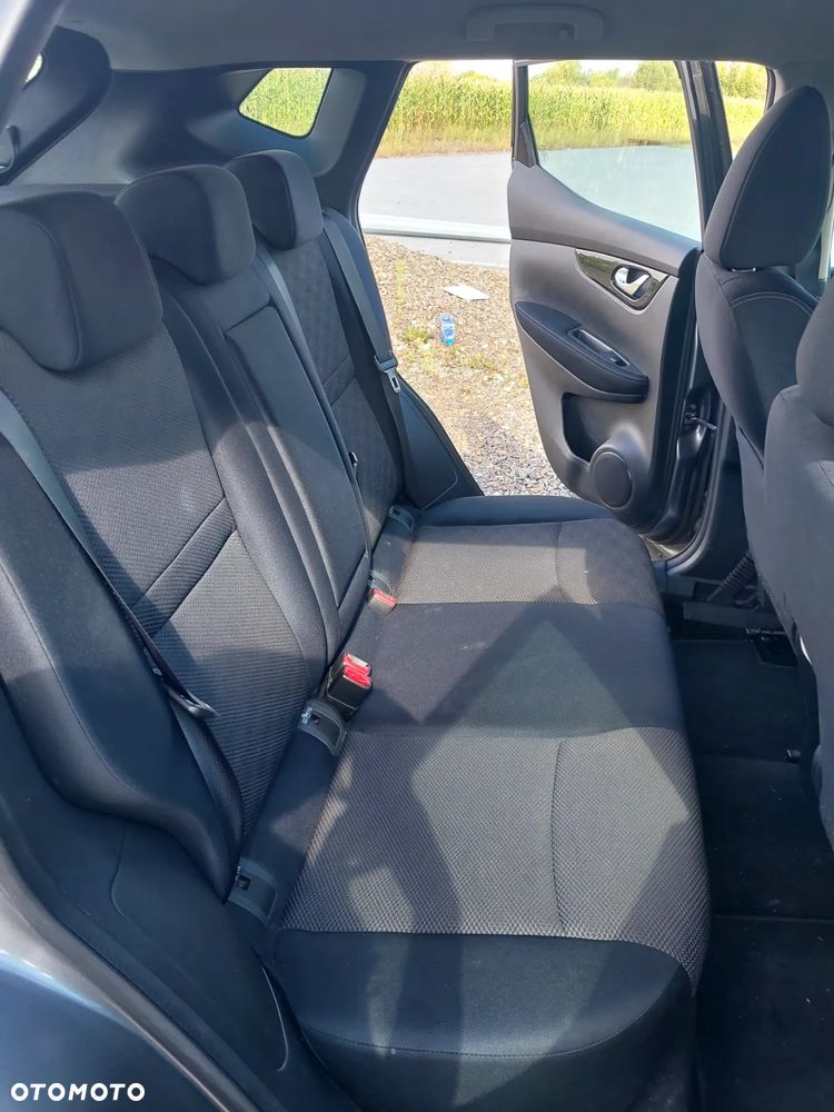 Nissan Qashqai 1.6 dCi ALL-MODE 4x4i ACENTA - 8