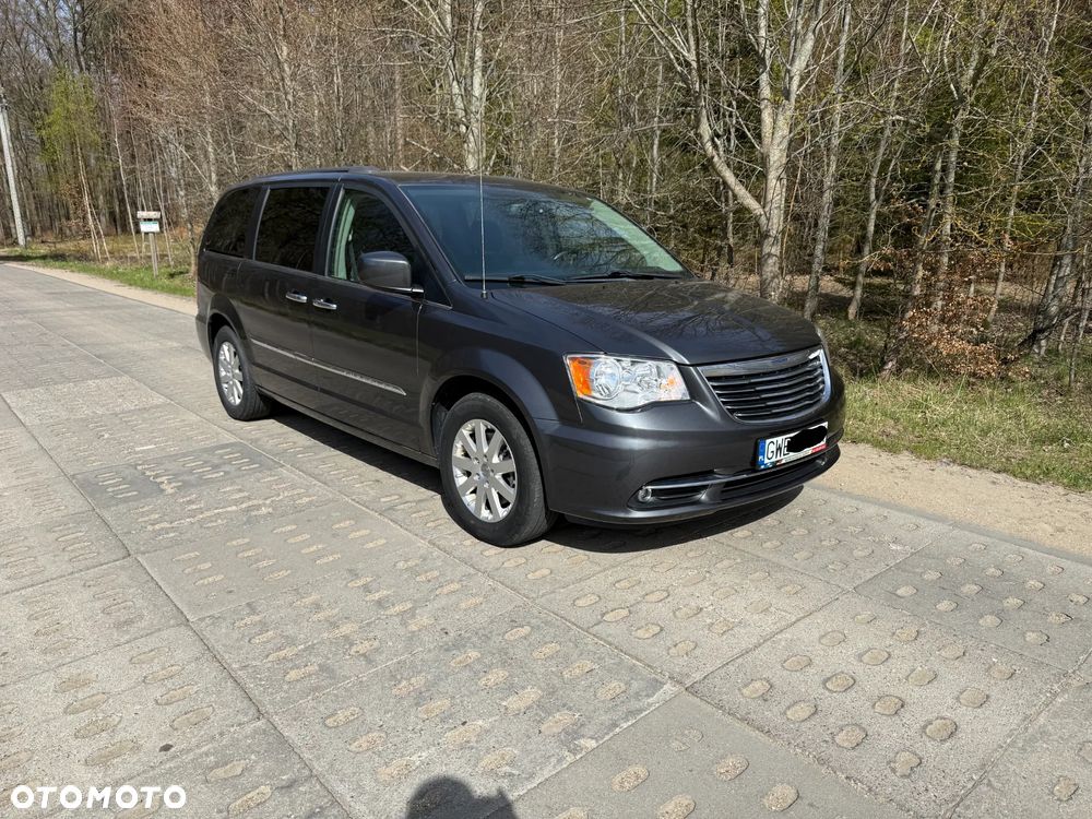 Chrysler Town & Country 3.6 Touring - 1