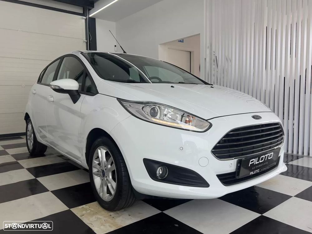 Ford Fiesta 1.0 EcoBoost S&S TREND - 4