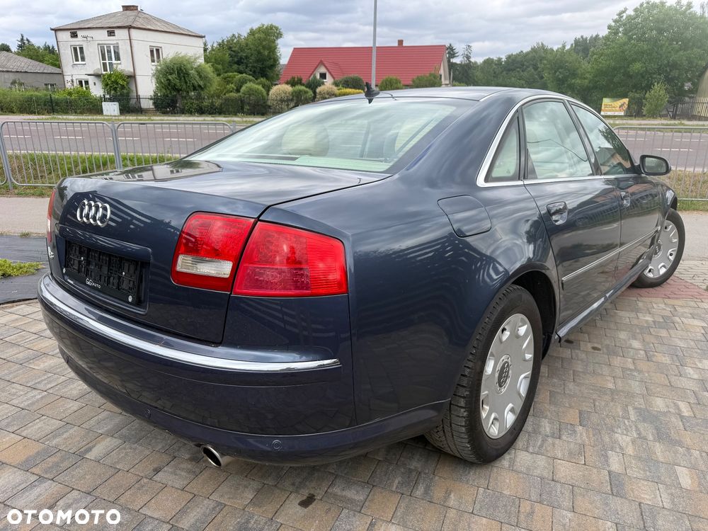 Audi A8 4.2 Quattro - 14