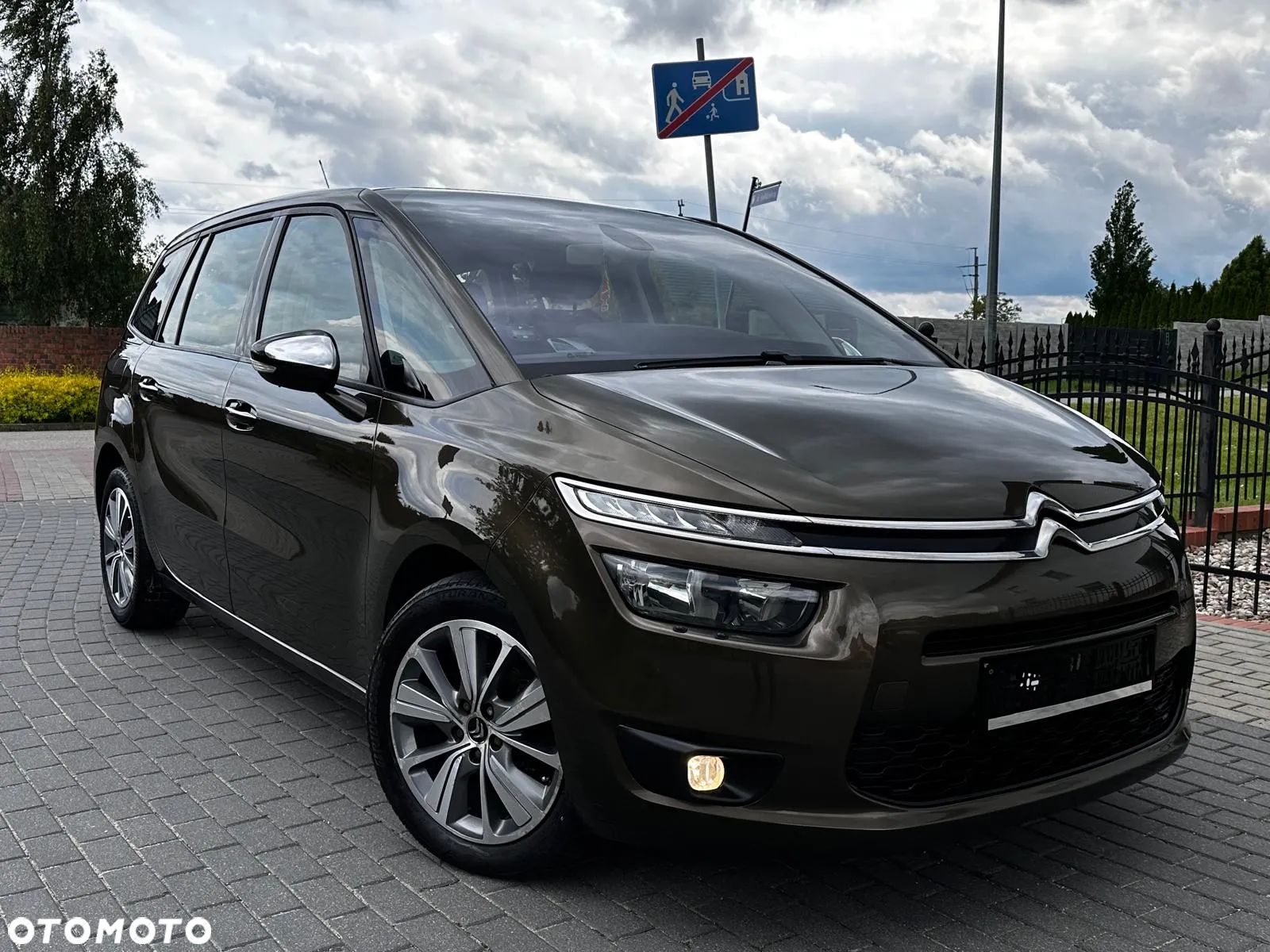 Citroën C4 Grand Picasso e-HDi 115 Attraction - 1