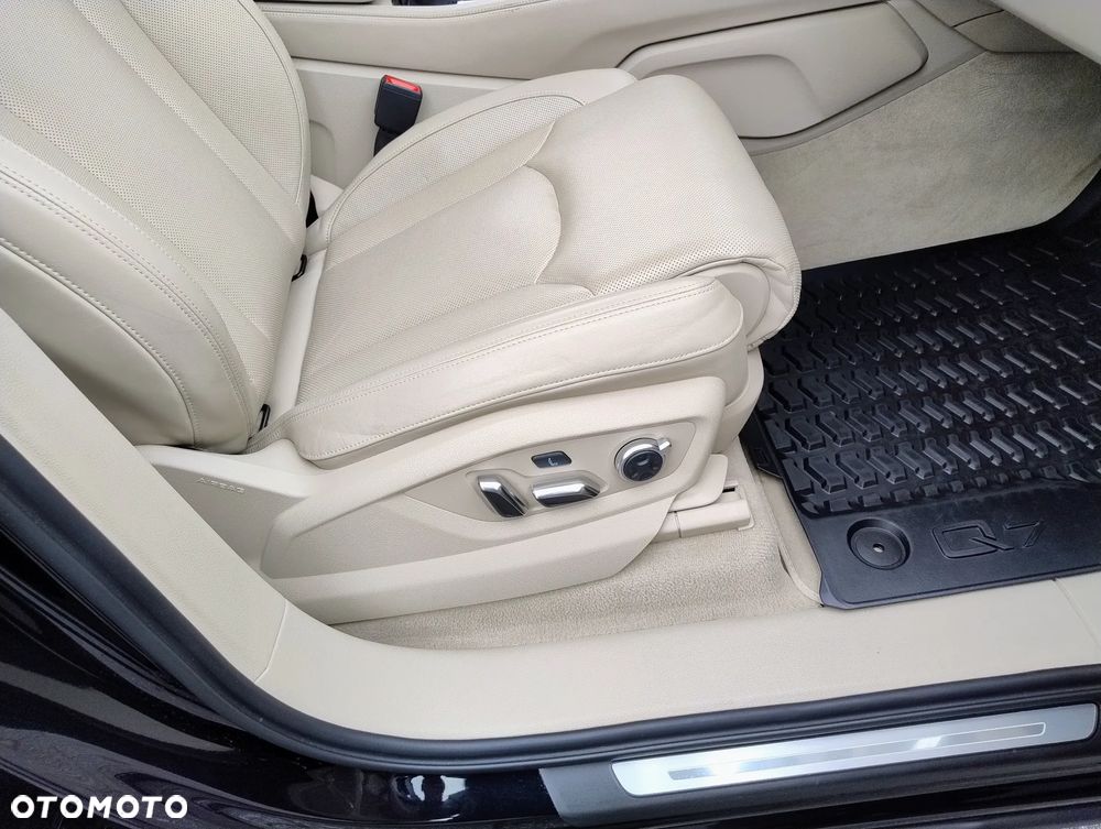 Audi Q7 - 18